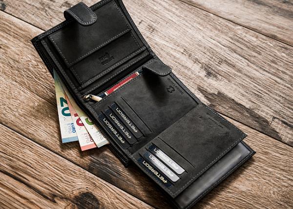 Pánska kožená peňaženka RFID PETERSON N4L-CHM